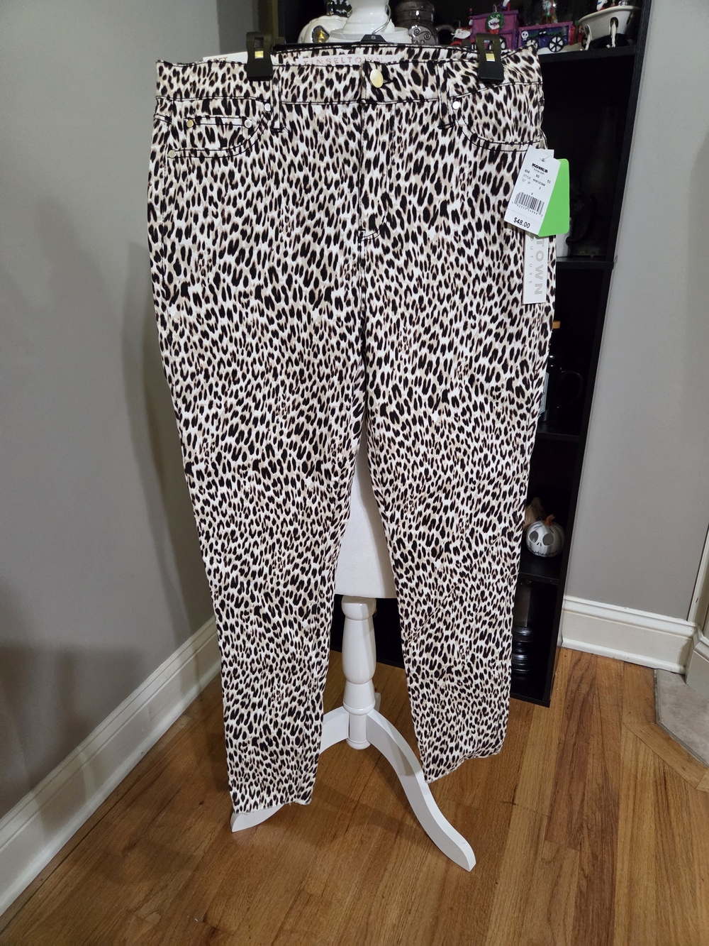Tinseltown Cream and Black Leopard Print Ankle Pants